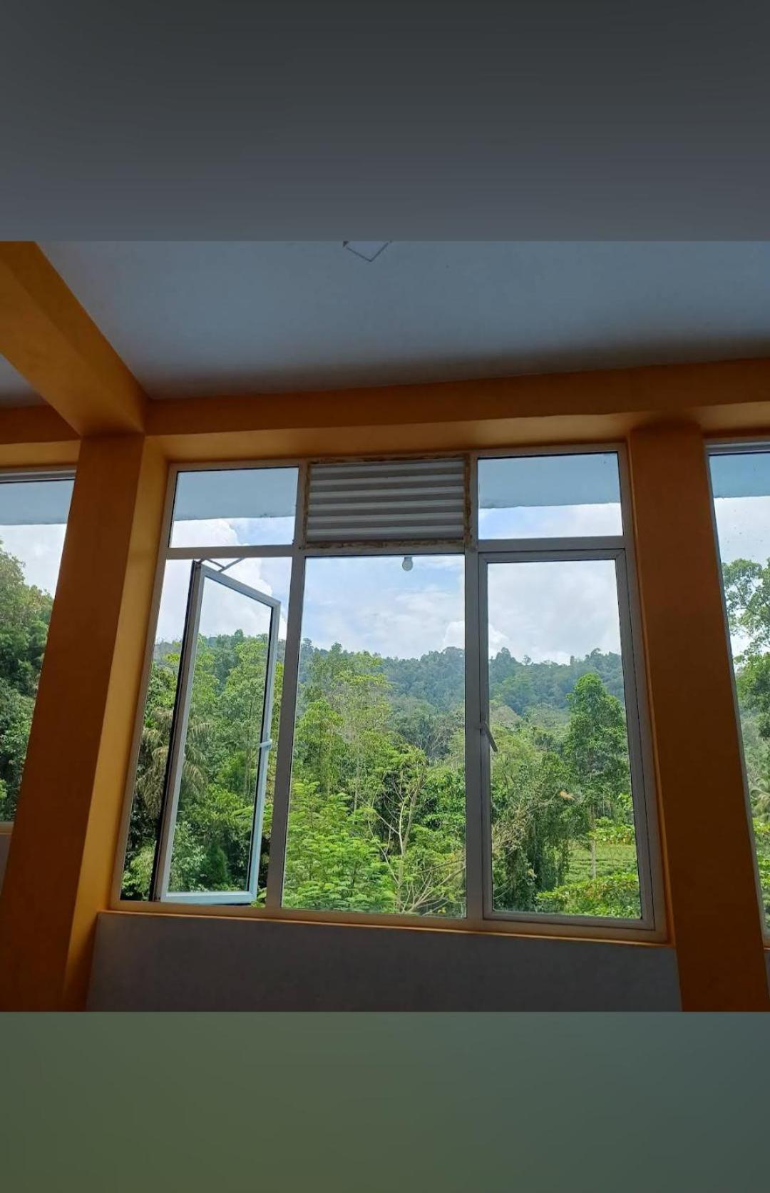 Sinharaja Vini Villa Deniyaya Exterior foto
